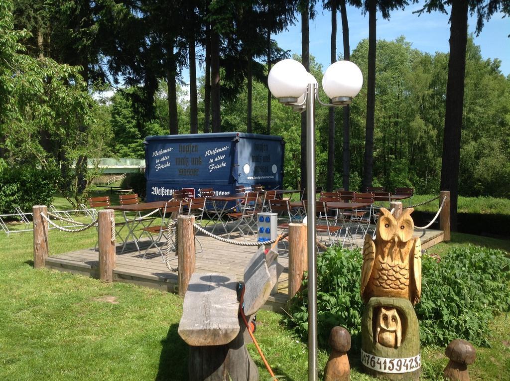 Pension "Am Brunnen" Parchim Exteriör bild